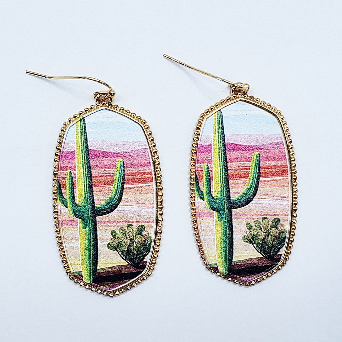 E1039 VER4417 Western Desert Cactus Design Oval Shape Drop Dangle Earrings