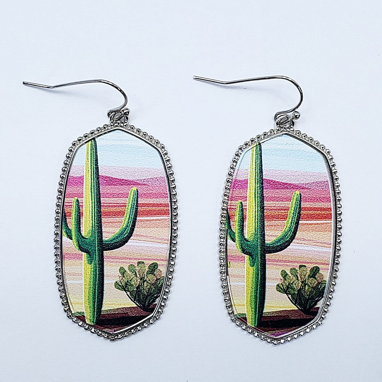 E1039 VER4417 Western Desert Cactus Design Oval Shape Drop Dangle Earrings