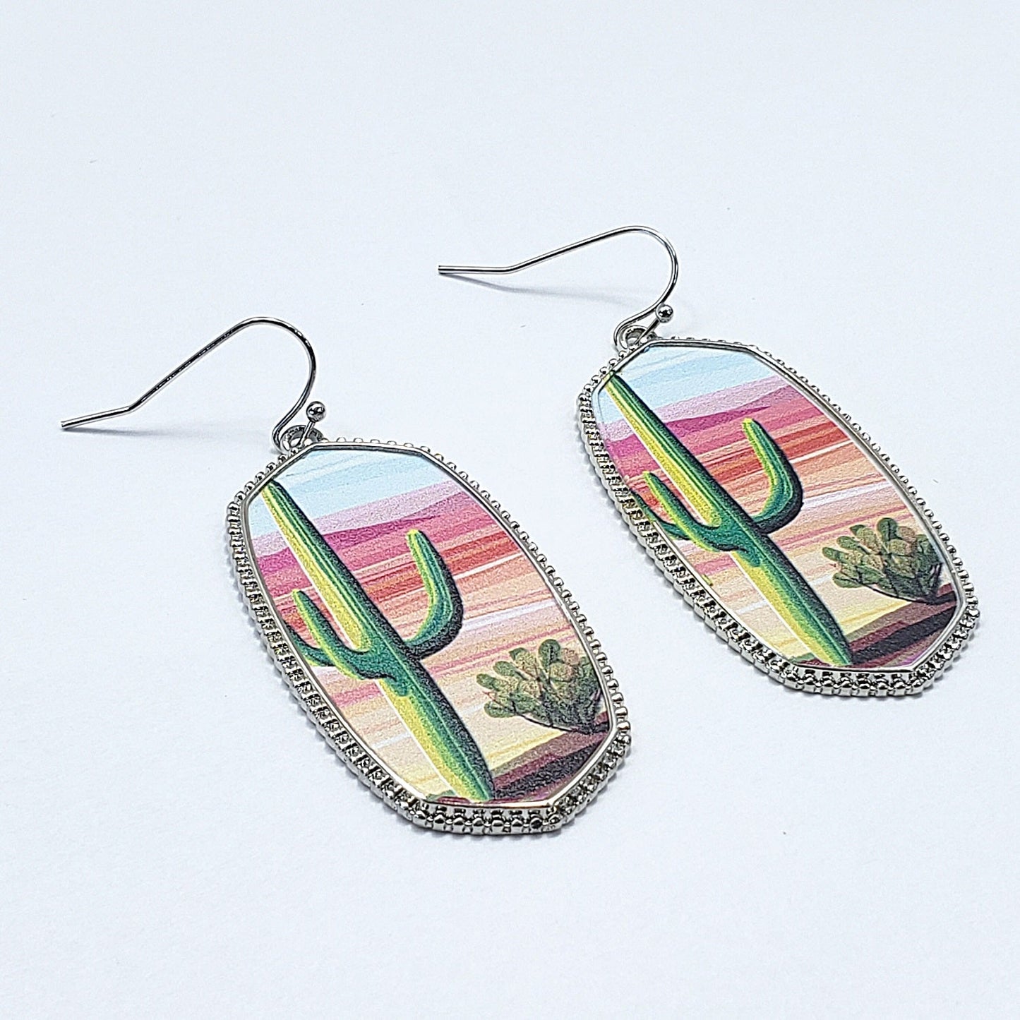 E1039 VER4417 Western Desert Cactus Design Oval Shape Drop Dangle Earrings