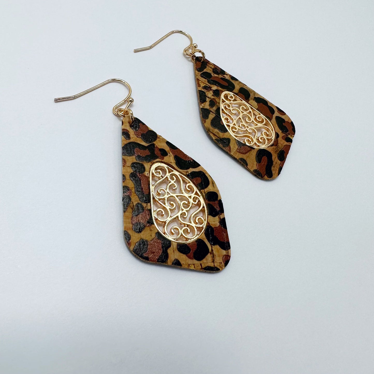 E0924 AE6204 Thin Cork Filigree Design Drop Dangle Hook Earrings