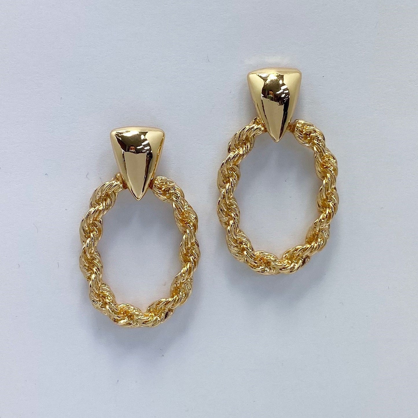 E1776 25E2819 Dangle Earrings
