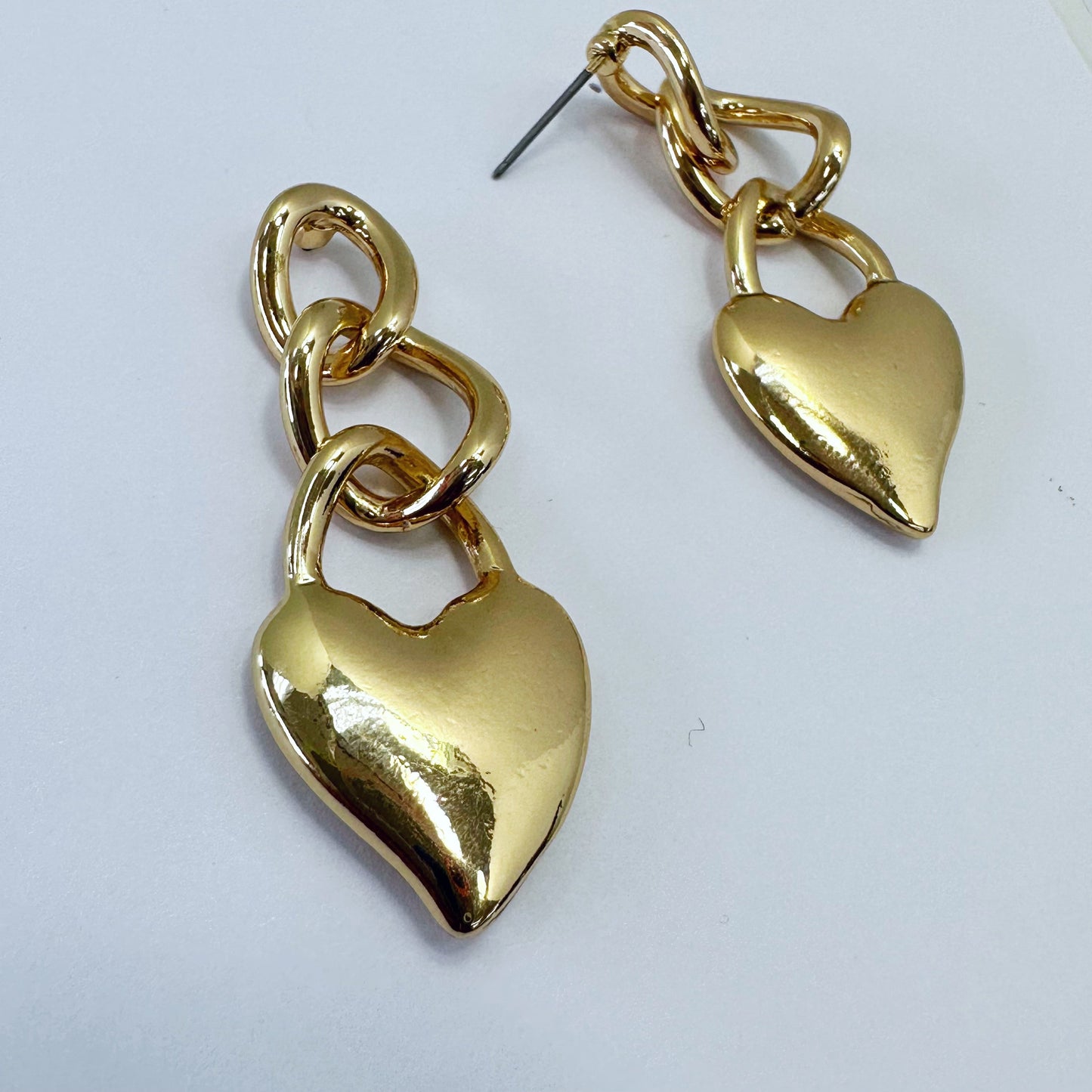 E1672 25E1474 Love Dangle Earrings