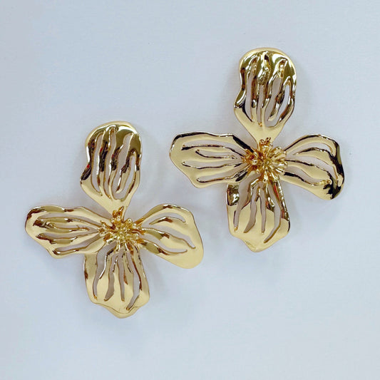 E1777 25E3461 Flower Earrings