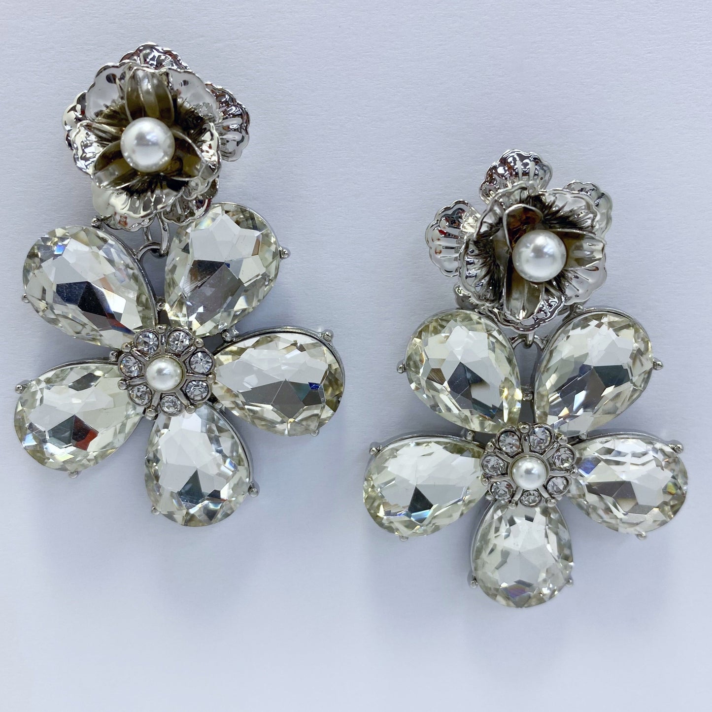 E1670 KE4058 Flower Dangle Earrings