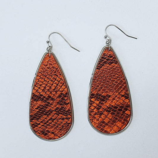 E0703 TE9049 SNAKE SKIN PATTERN TEARDROP DROP DANGLE EARRINGS