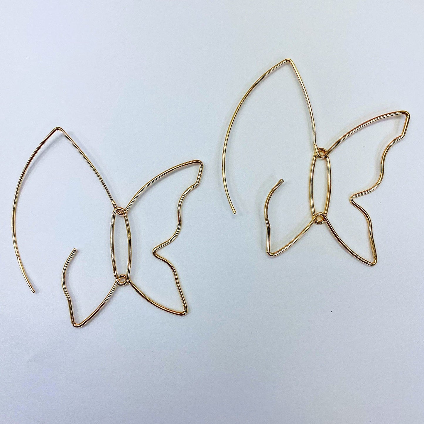 E1370 13 2965 Butterfly Drop Hook Earrings