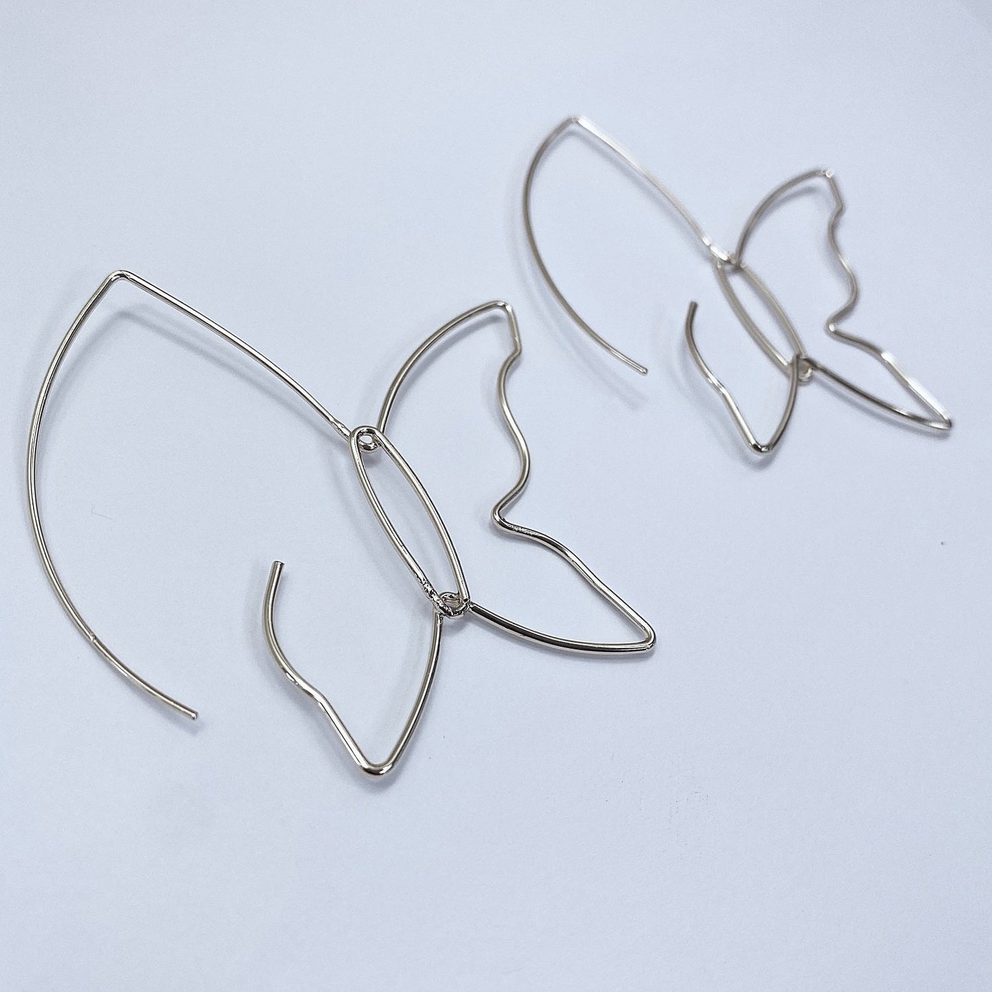 E1370 13 2965 Butterfly Drop Hook Earrings