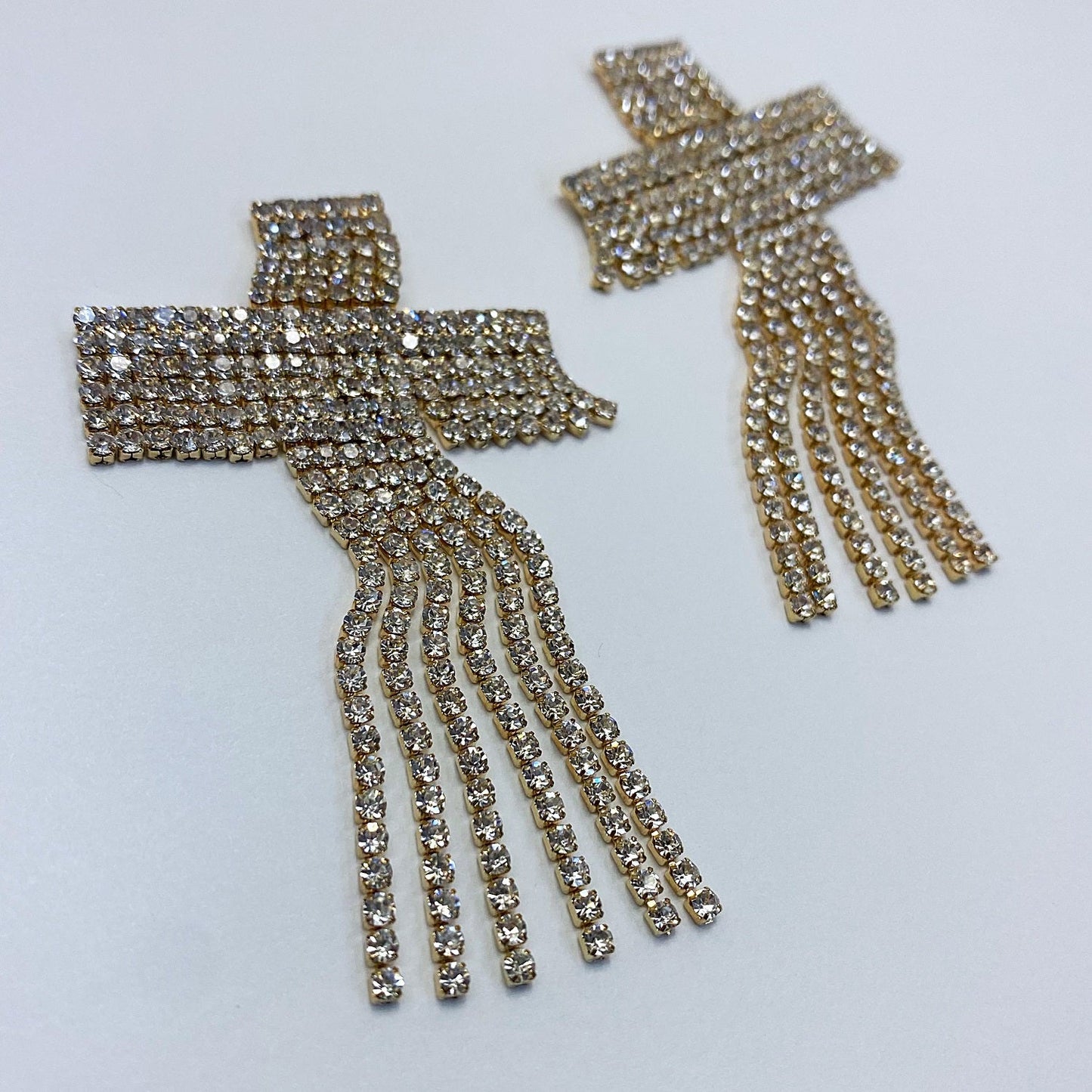 E1383 25874 Cross Tassel Dangle Post Earrings