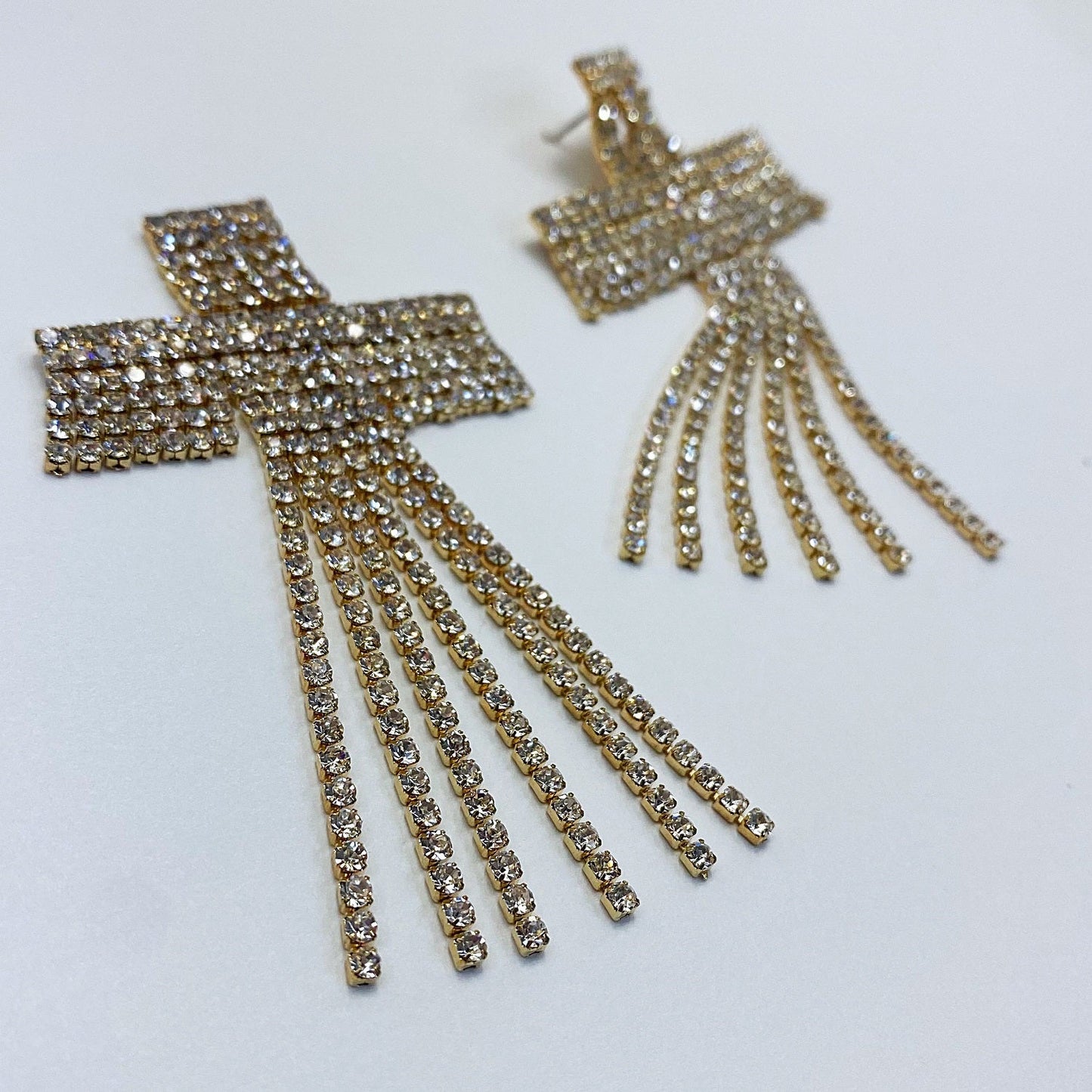 E1383 25874 Cross Tassel Dangle Post Earrings