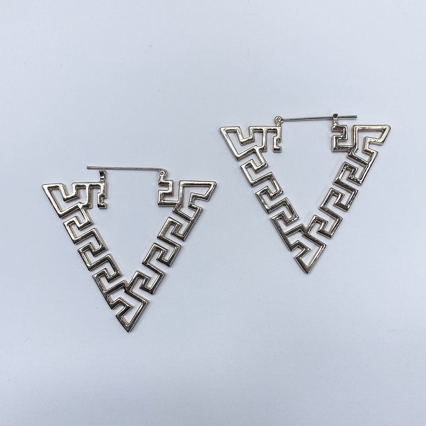 E0979 YE3172