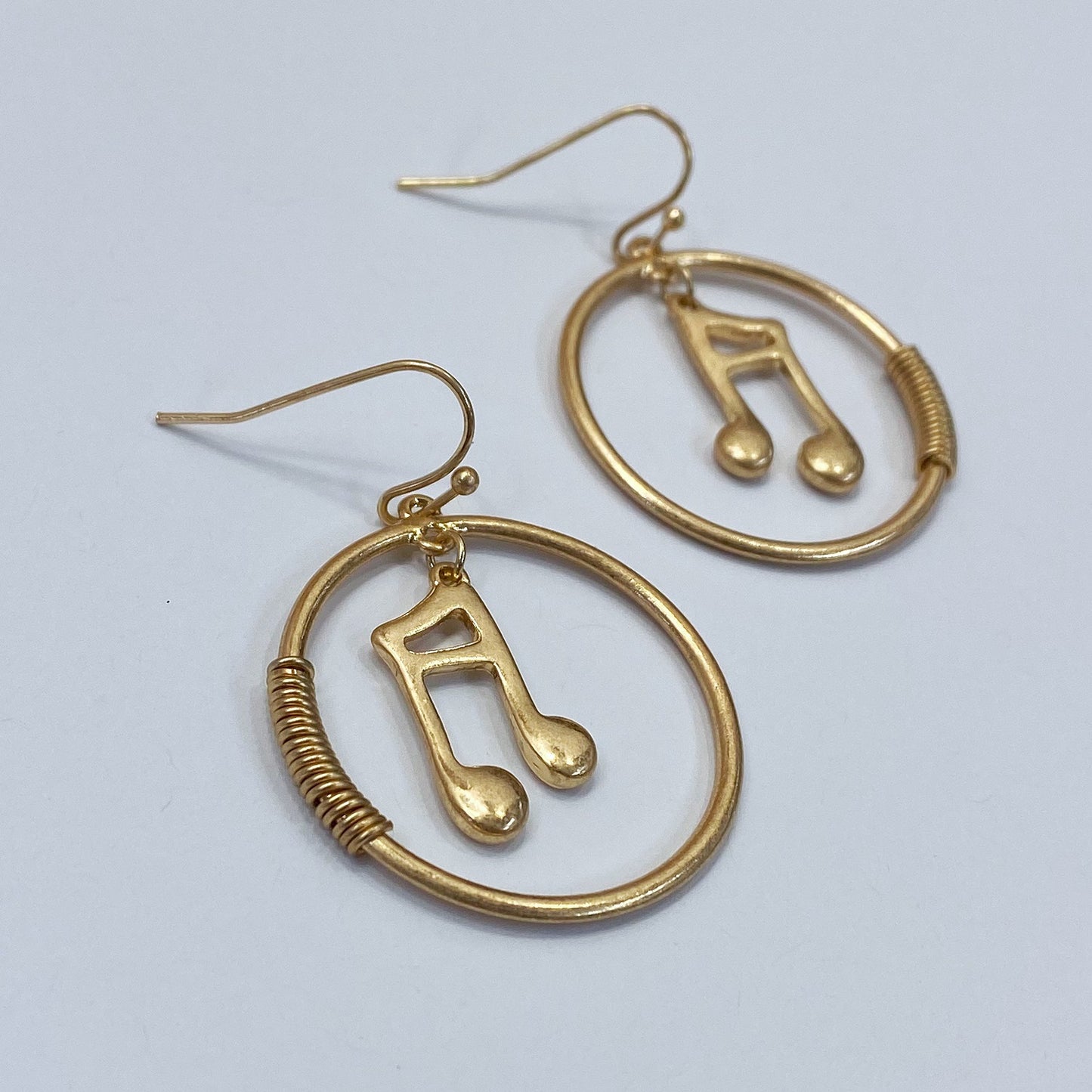 E0980 HE2603 WORN COLOR METAL MUSIC NOTE DROP DANGLE HOOK EARRINGS