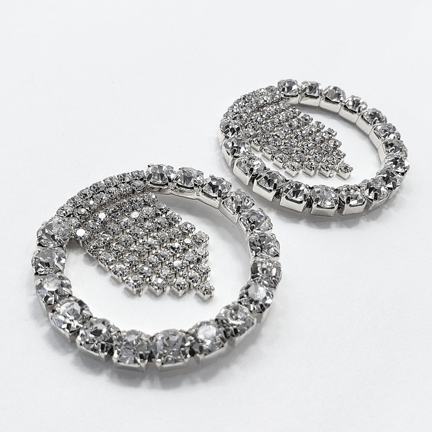 E1375 27547 Rhinestones Drop Post Earrings