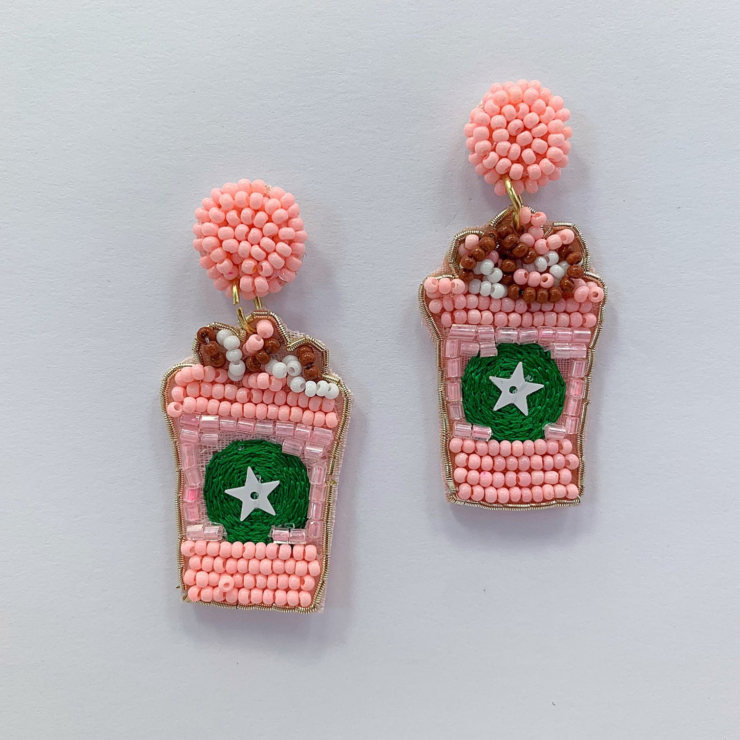E0859 13-4143 BEADS COFFEE CUP DROP DANGLE EARRINGS