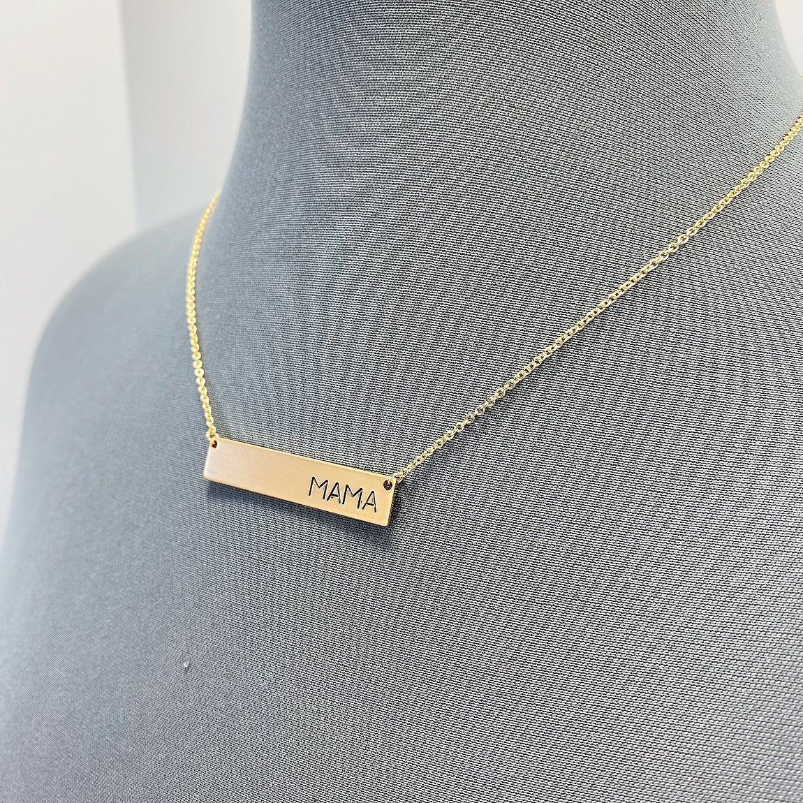 Engraved Mama Necklace | N0267