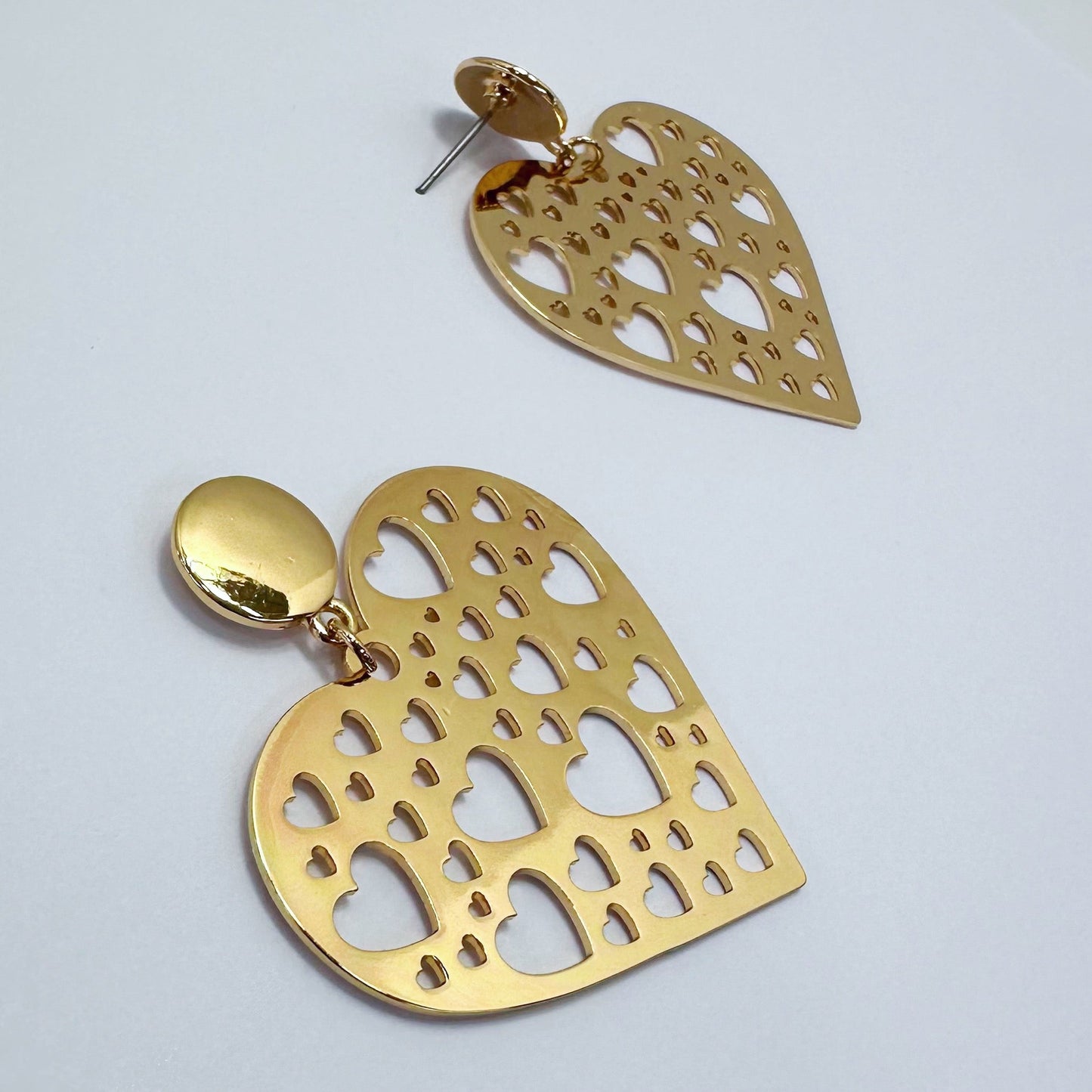 E1764 | Filigree Heart Earrings | 25E2888