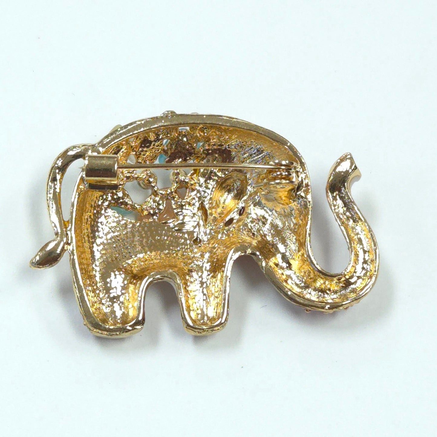 BR0223 | Heirloom-Style Elephant Brooch | GBR1203