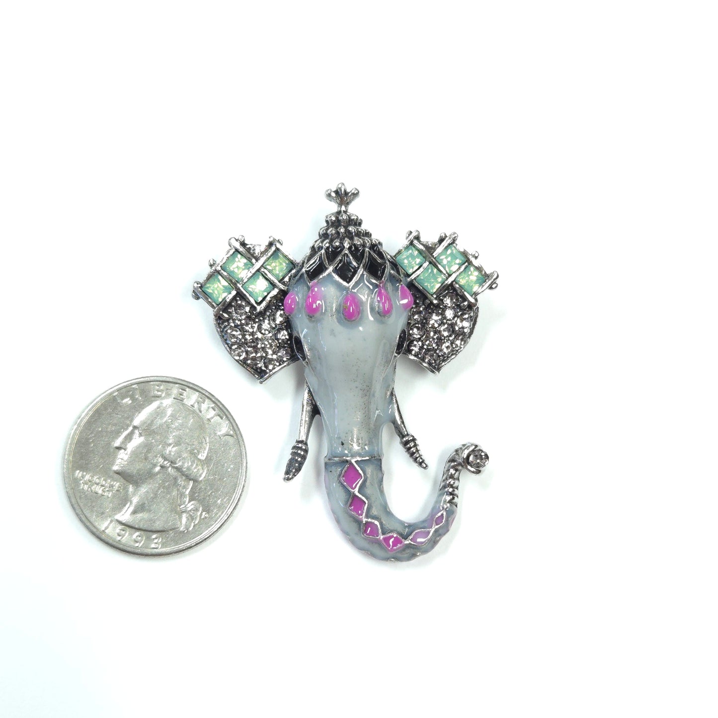 BR0233 GBR1213 Brooch