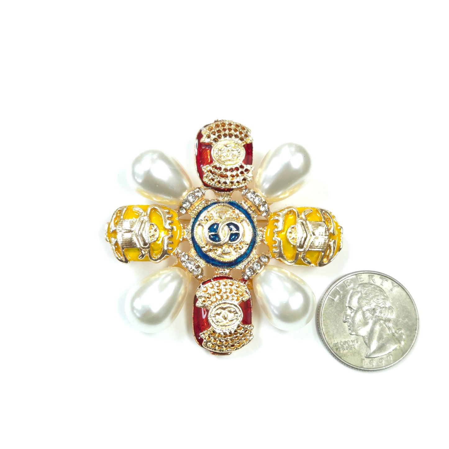 BR0267 GBR1247 Brooch