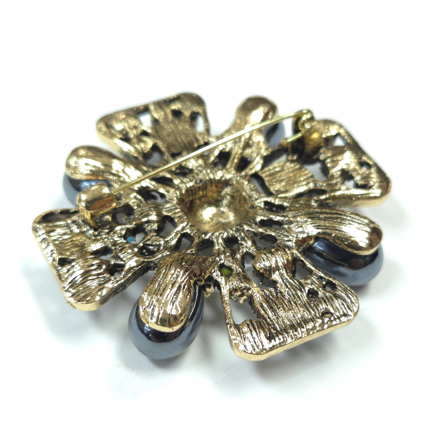 BR0269 GBR1249 Brooch