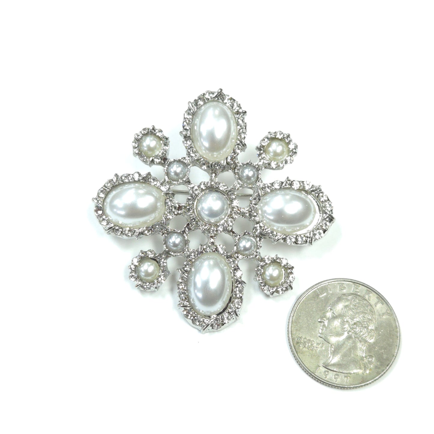BR0270 GBR1250 Brooch