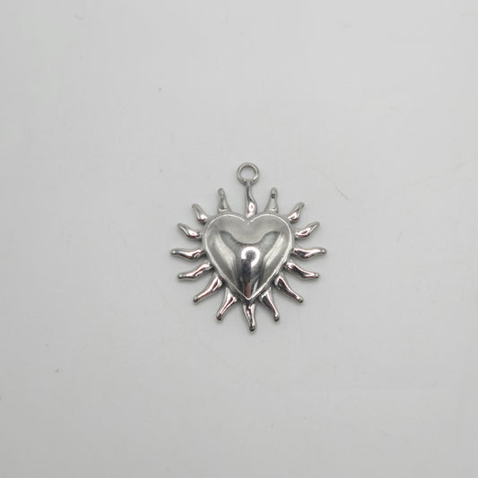 C0476 | Radiant Heart Mini Charm | GC1112