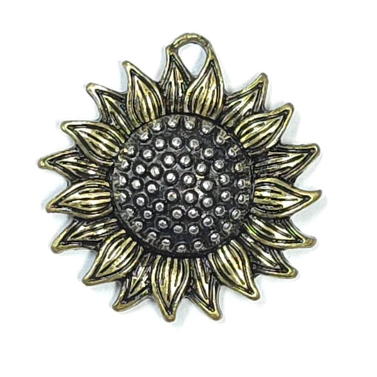 C0088 | Rustic Sunflower Charm | GC112