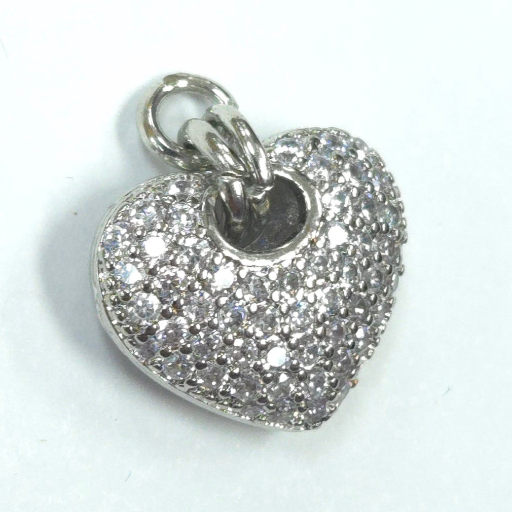 C0042 | Crystal Heart Charm | GC1140