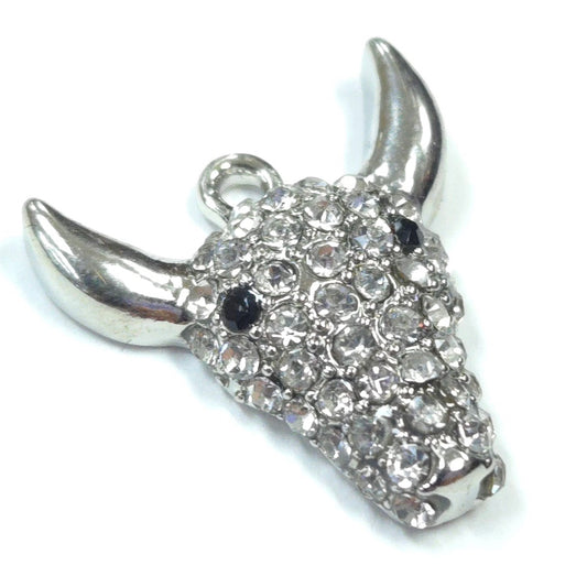 C0043 | Crystal Bull Head Charm | GC1140