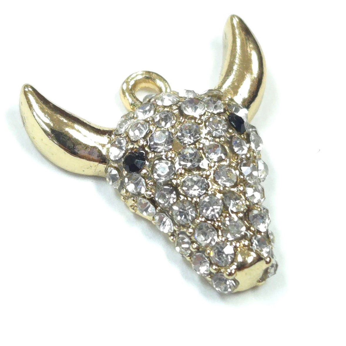 C0043 | Crystal Bull Head Charm | GC1140
