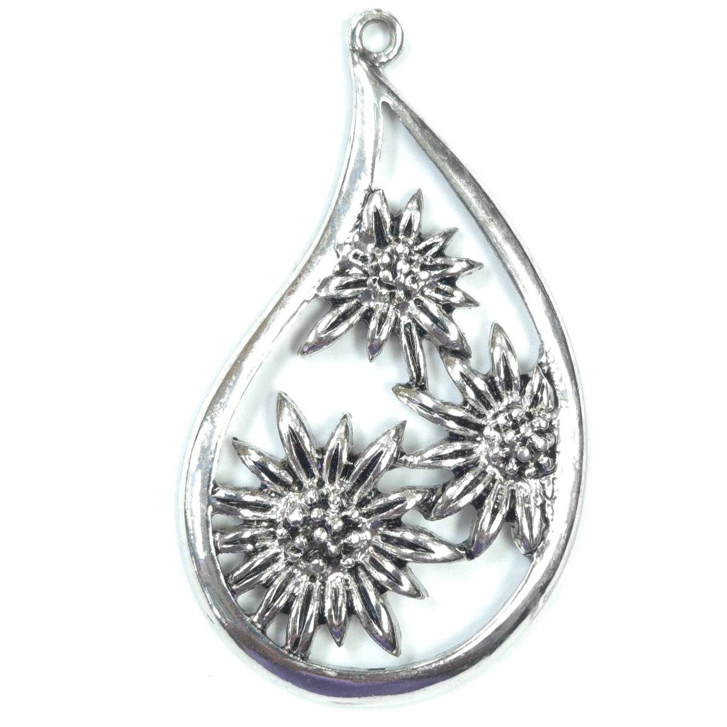 C0046 | Floral Teardrop Charm | GC1140