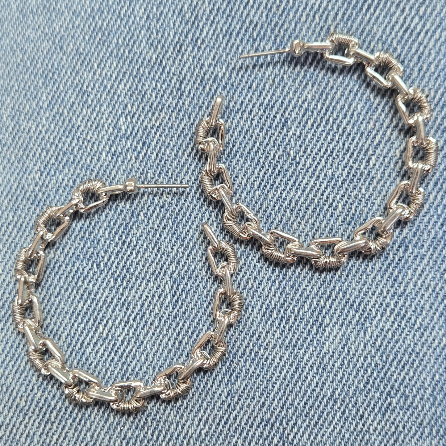 E1391 GSE2973 Circle Shape Drop Post Hoop Earrings