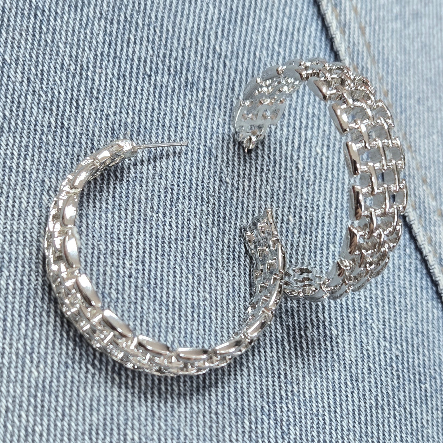 E1372 HE3467 Circle Drop Post Hoop Earrings