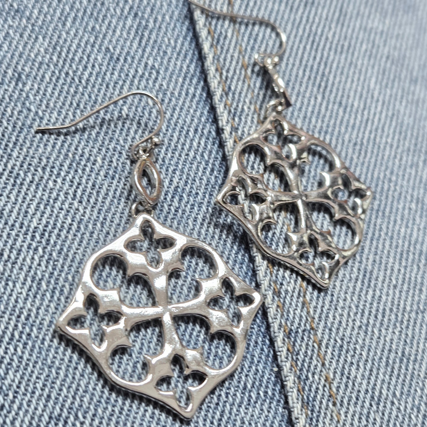 E1175 HE3523 Drop dangle Hook Earrings