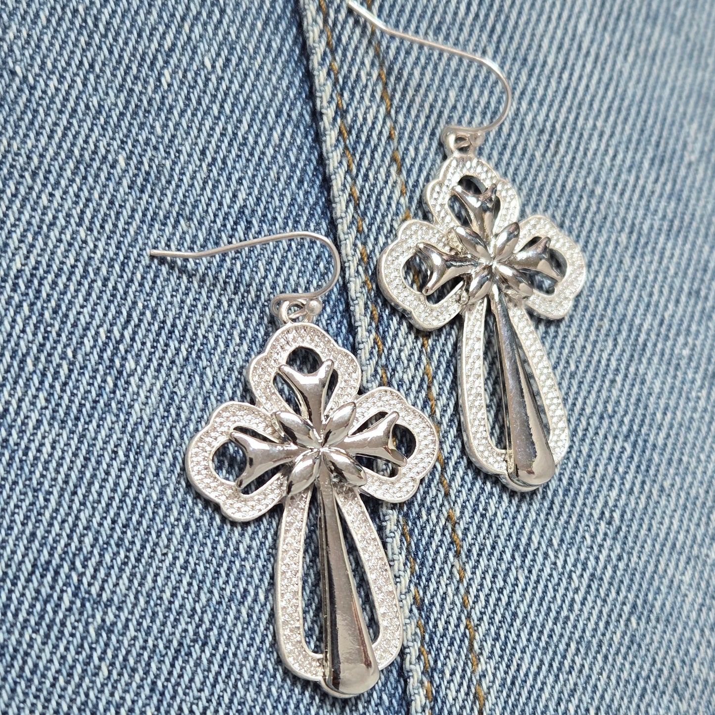 E1091 HE3529 Cross Design Drop Dangle Hook Earrings