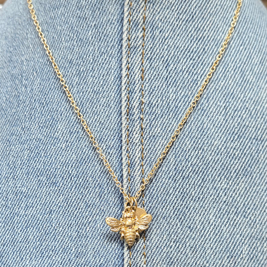 N0506 HN4557 Matte colored Bee shape Charm Pendant Necklace