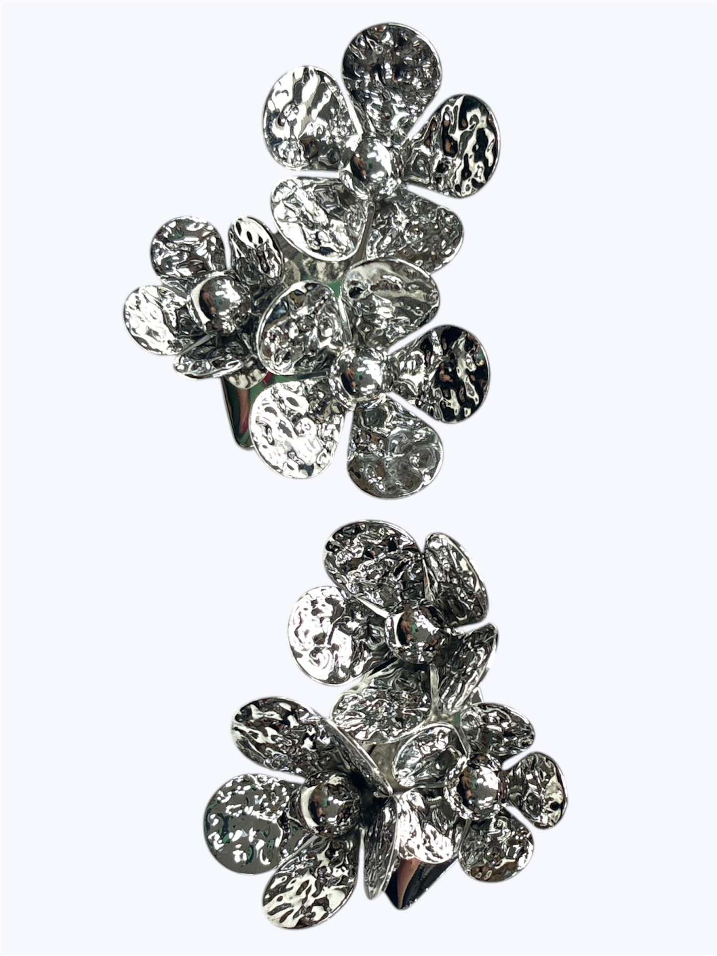 E2414 | Hammered Flower Cluster Earrings | ER26112