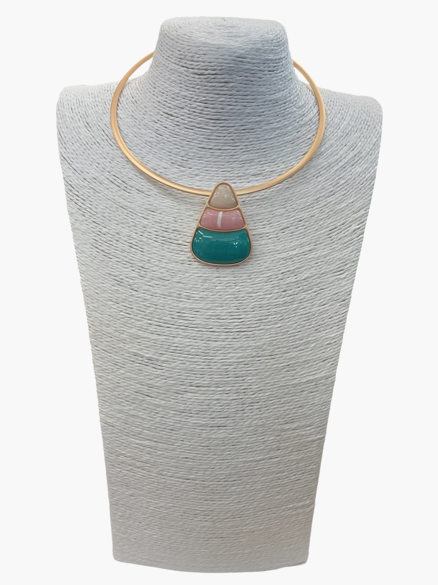 Triangle Pendant Short Necklace - N5374