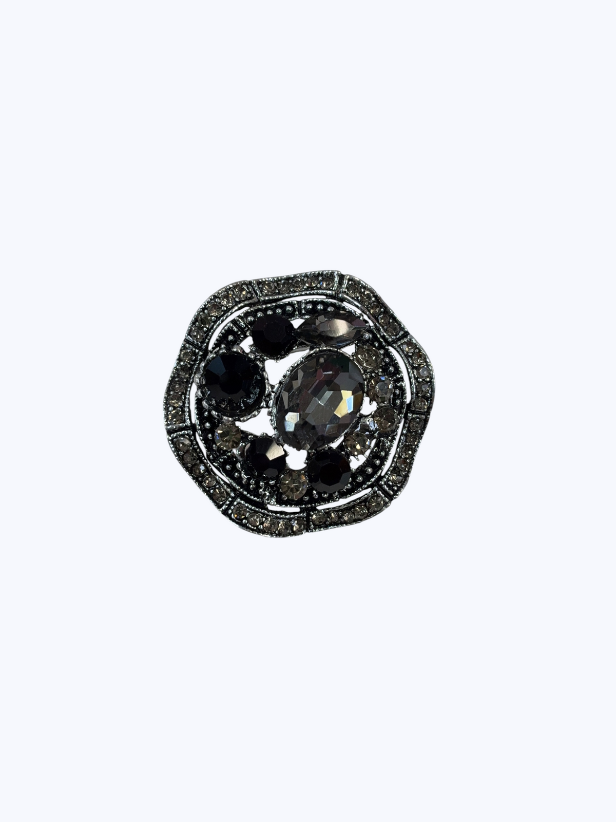Jeweled Leaf Wreath Brooch | BR0145
