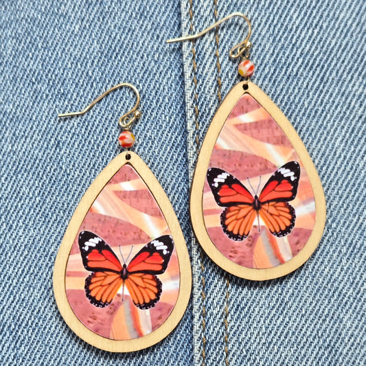 E1200 JCE3554 Butterfly Design Teardrop Dangle Wooden Earrings