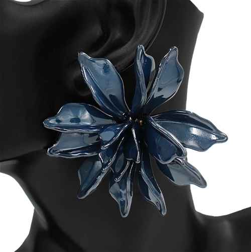 Multi-Petal Flower Earrings | E2630