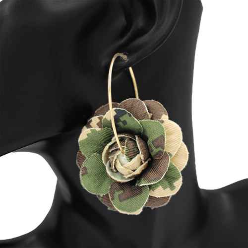 Sculpted Petal Hoop Earrings | E2617