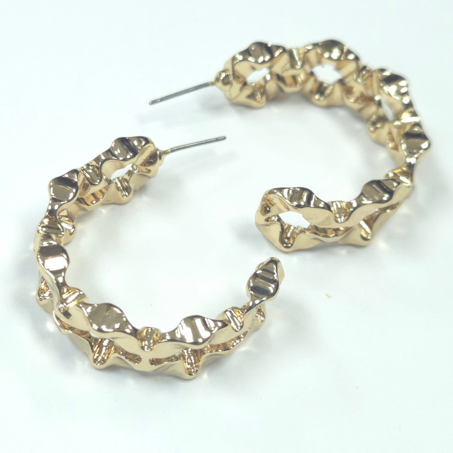 E1983 | Sculpted Ripple Earrings | KE4168