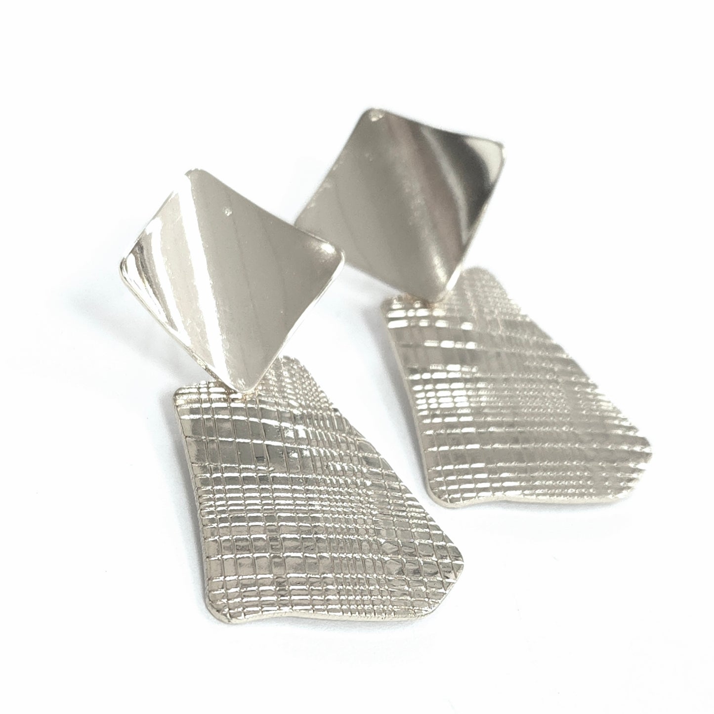 E1747 KE5300 Drop Dangle Earrings