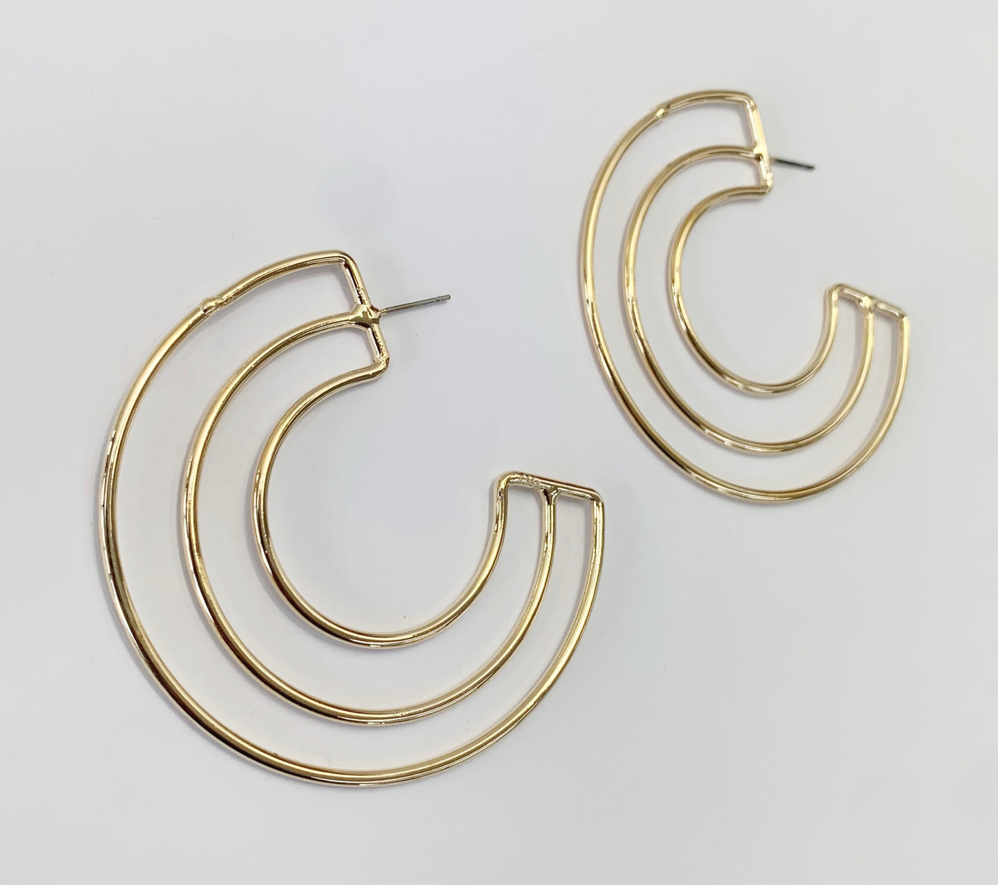 E0752 | Luxe Crescent Hoops Earrings | KE7405