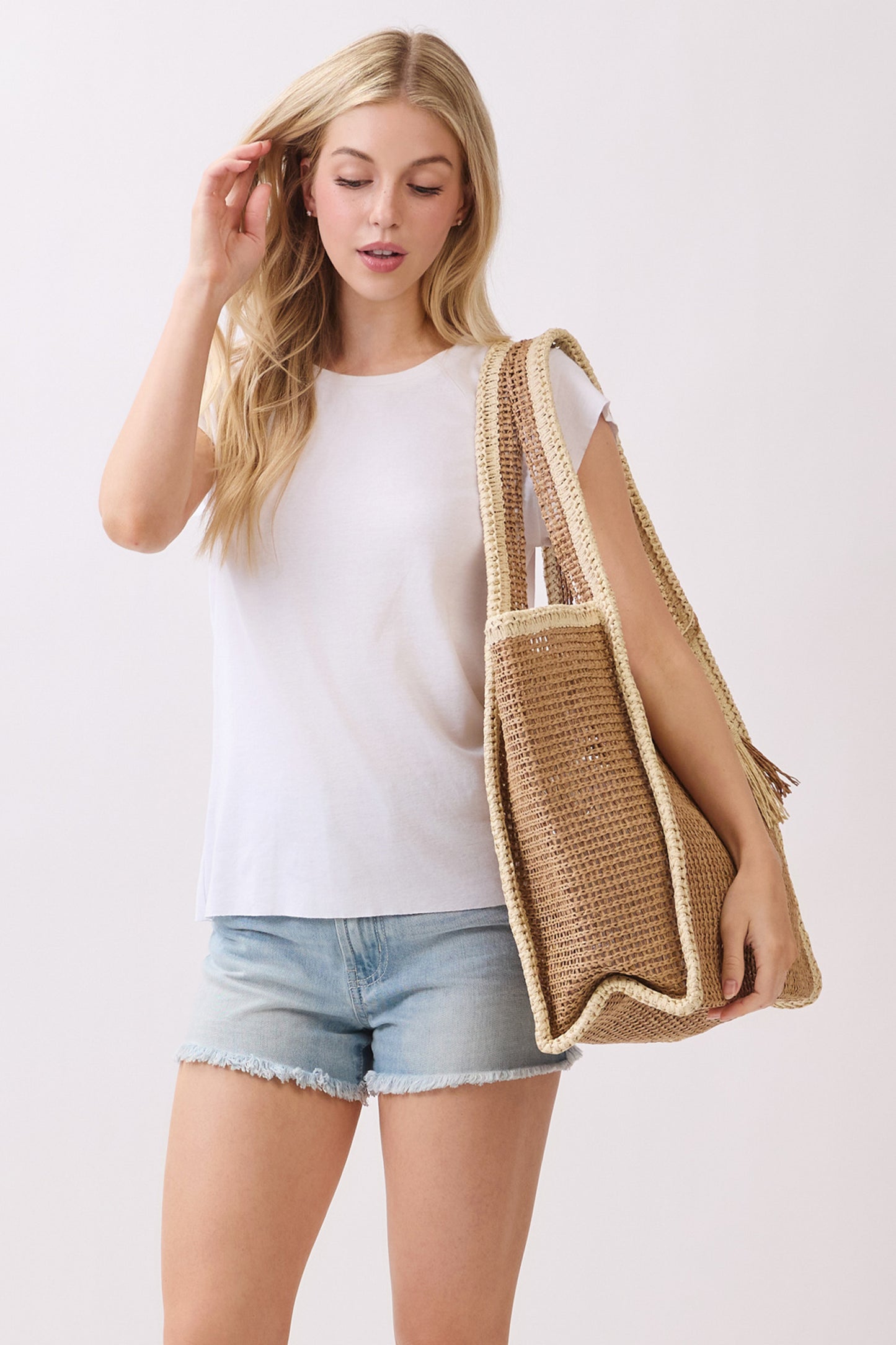 P0017 | Tassel Accent Woven Tote Bag | MB0338