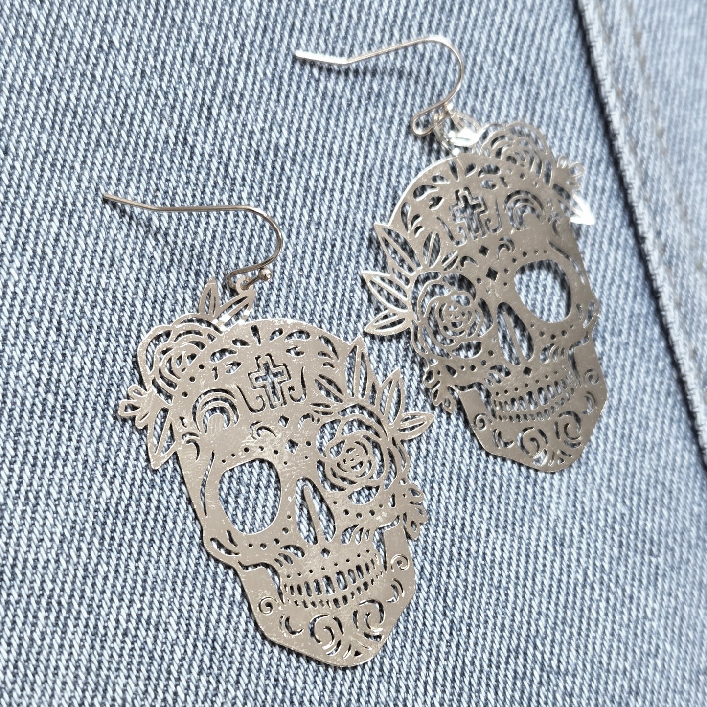 E1304 ME10960 Skull Drop Dangle Earrings