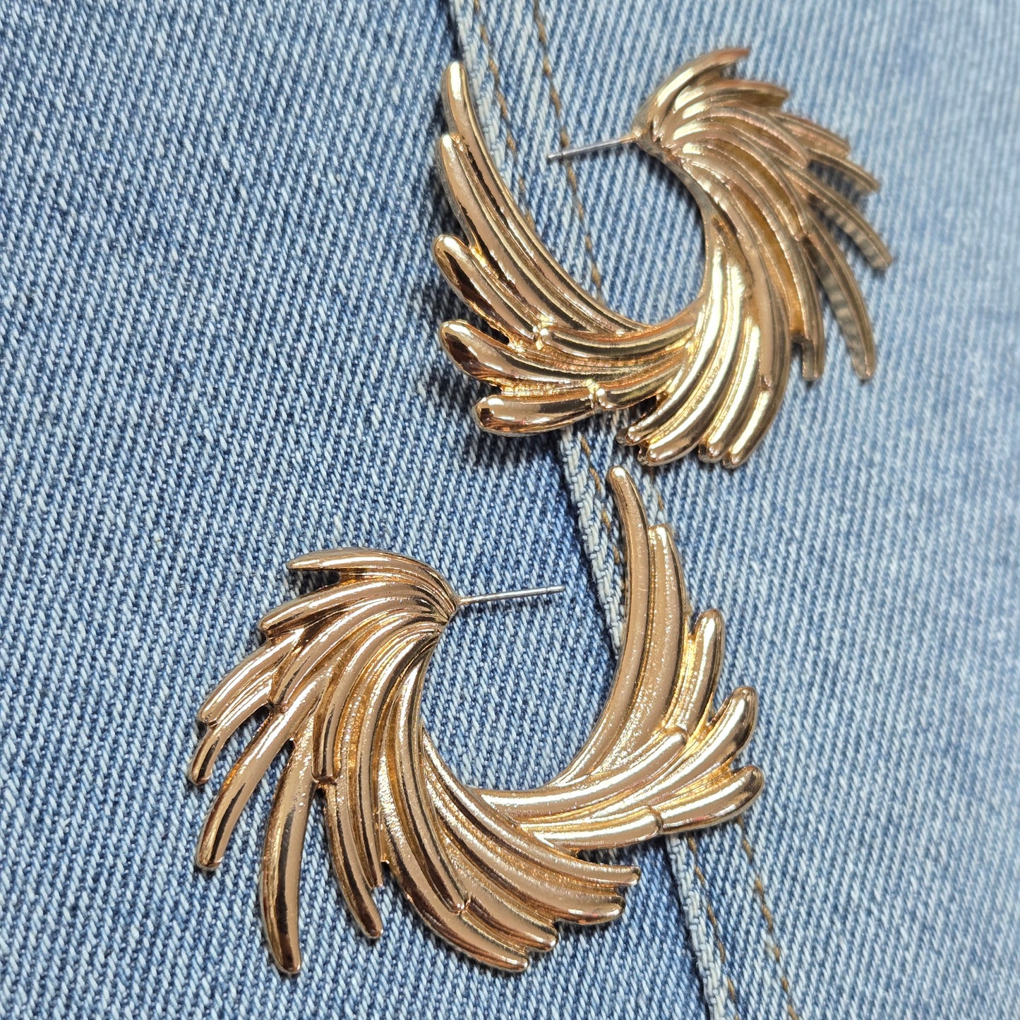 E1294 ME10947 Wing Drop Hoop Earrings