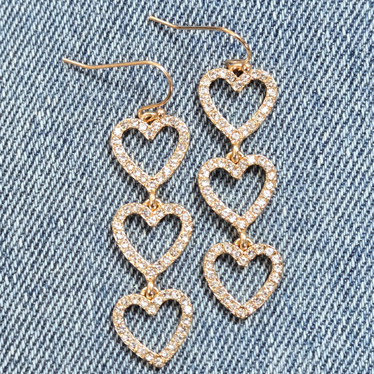E1317 ME11146 Heart Love Shapes Dangle Earrings