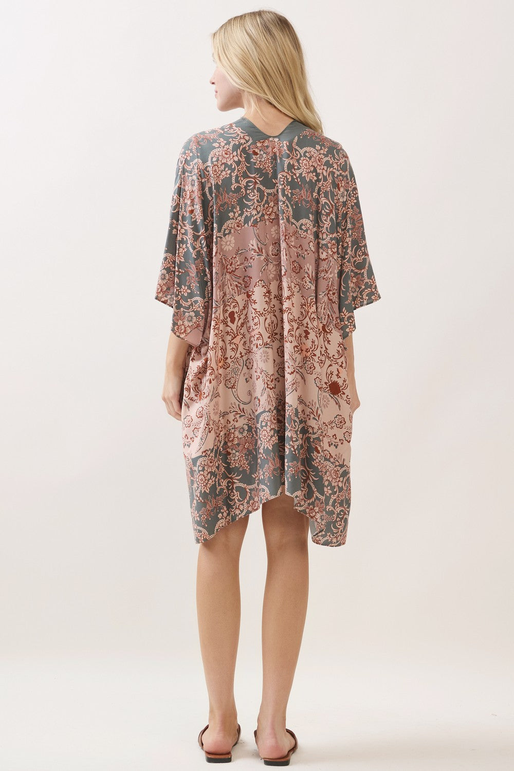 PC86 | Floral Paisley Kimono | MS0478