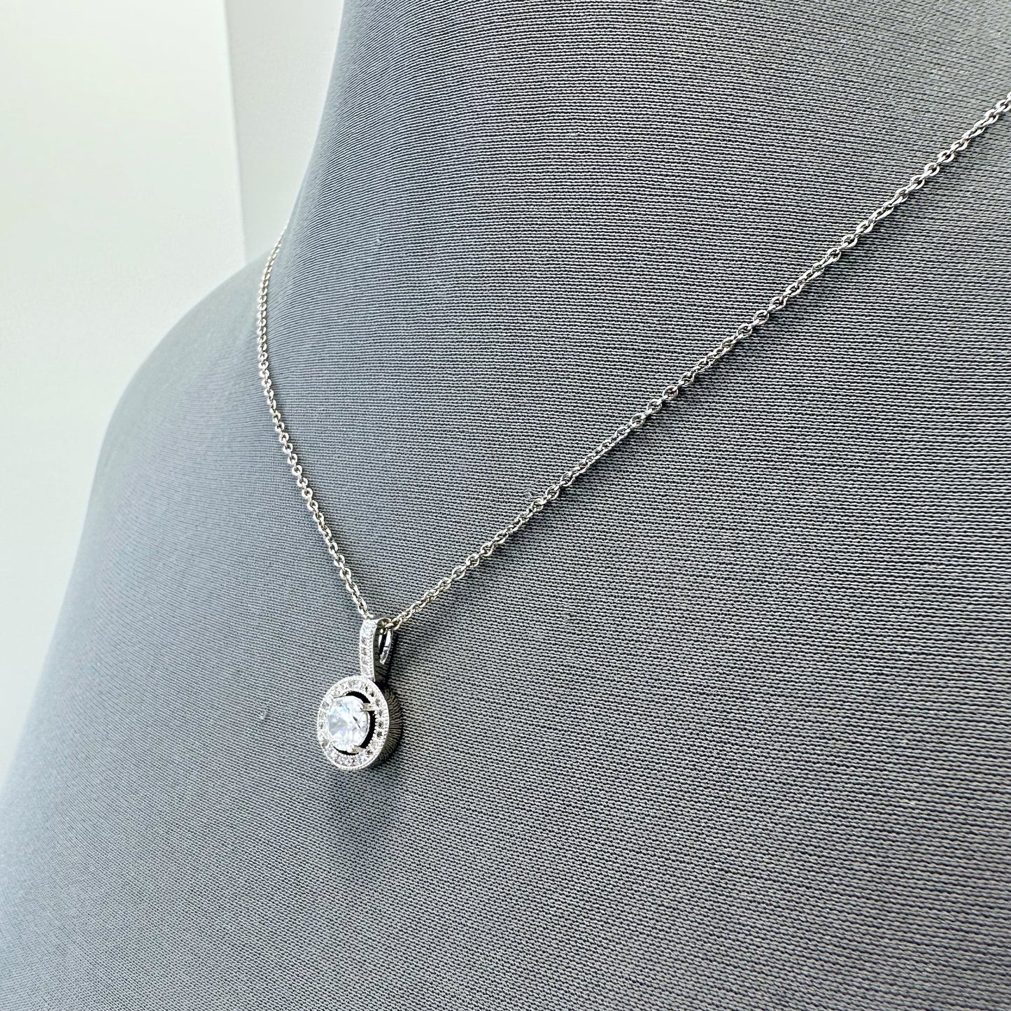 N0212 14491 Mini Pendant Necklaces